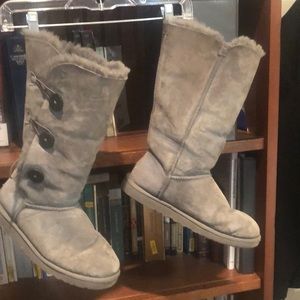 UGG Bailey Button Triplet 2 Genuine Shearling Boot